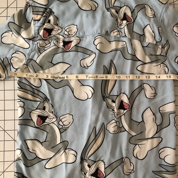 Cute Bugs Bunny H & M button down shirt - Picture 10 of 11